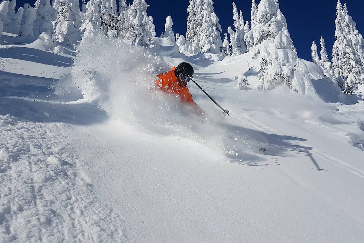 Revelstoke online snow report