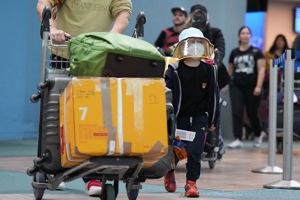 31490319_web1_230105-CPW-COVID-test-Chinese-flights-Airport_1