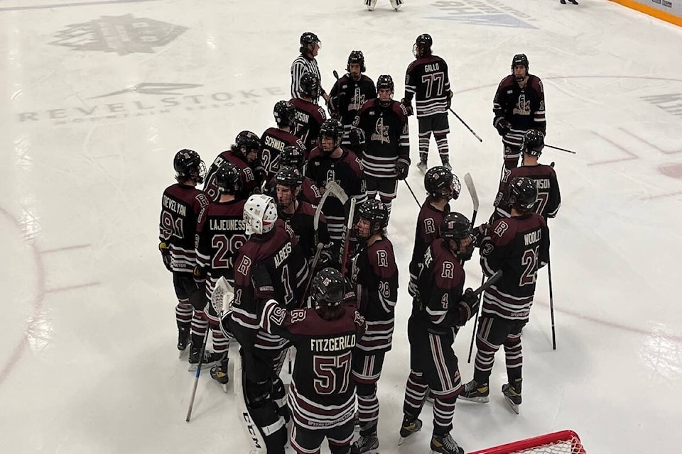 31908887_web1_221124-RTR-GRIZZLIES-PRINT-pic_1