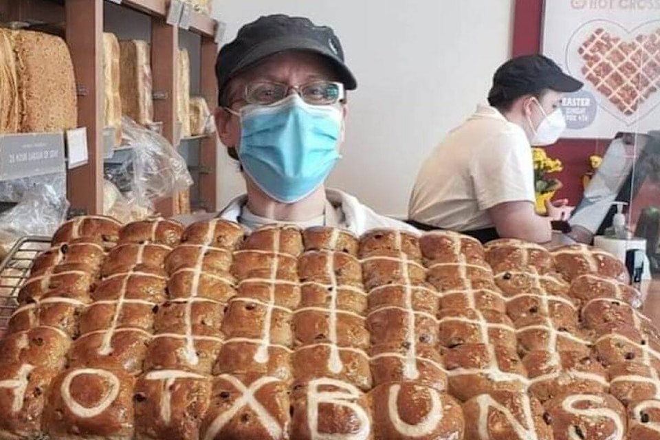 31922777_web1_230223-VMS-Doughnation-_1