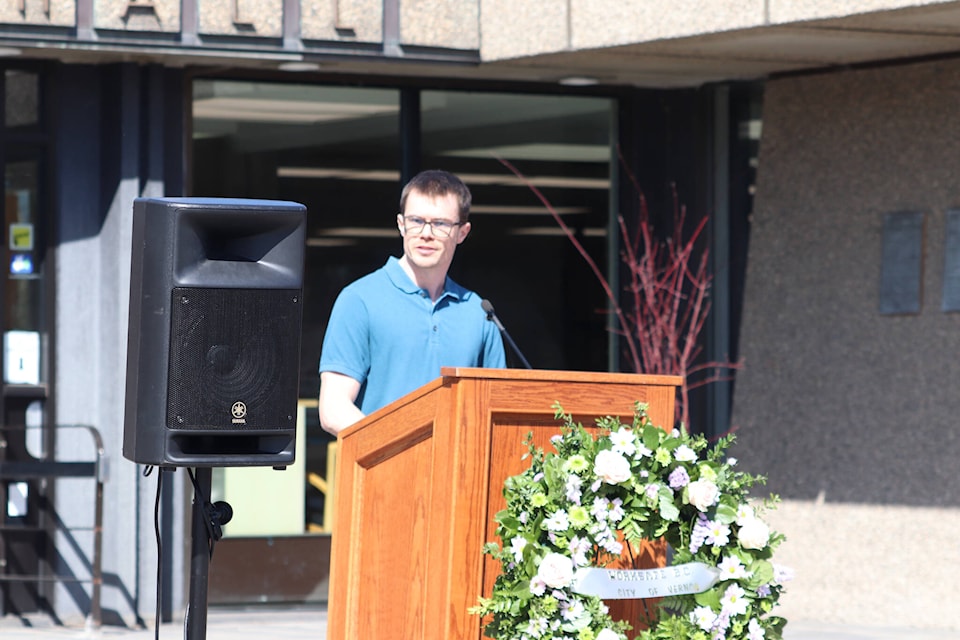 32571413_web1_230504-VMS-Day-of-Mourning-1_2