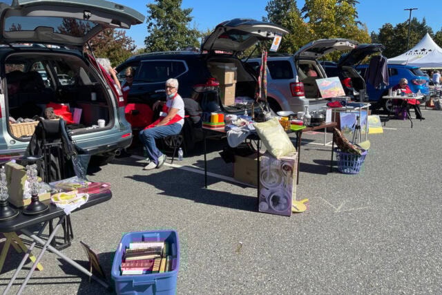 32600281_web1_211007-PAN-Auxiliary-Treasures-Sale-auxiliary_12