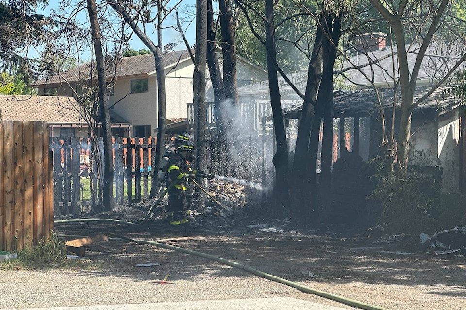 32861414_web1_230601-KCN-yard-fire-_1