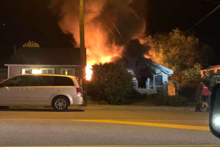 32959440_web1_230613-PWN-Oliverhousefire_1
