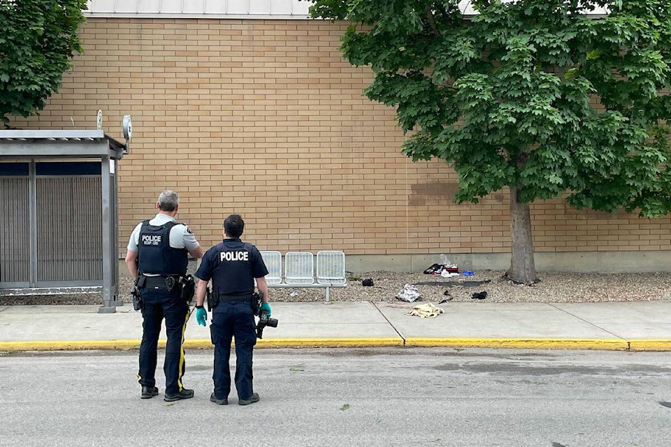 33023564_web1_230615-KCN-rcmp-mall-_2