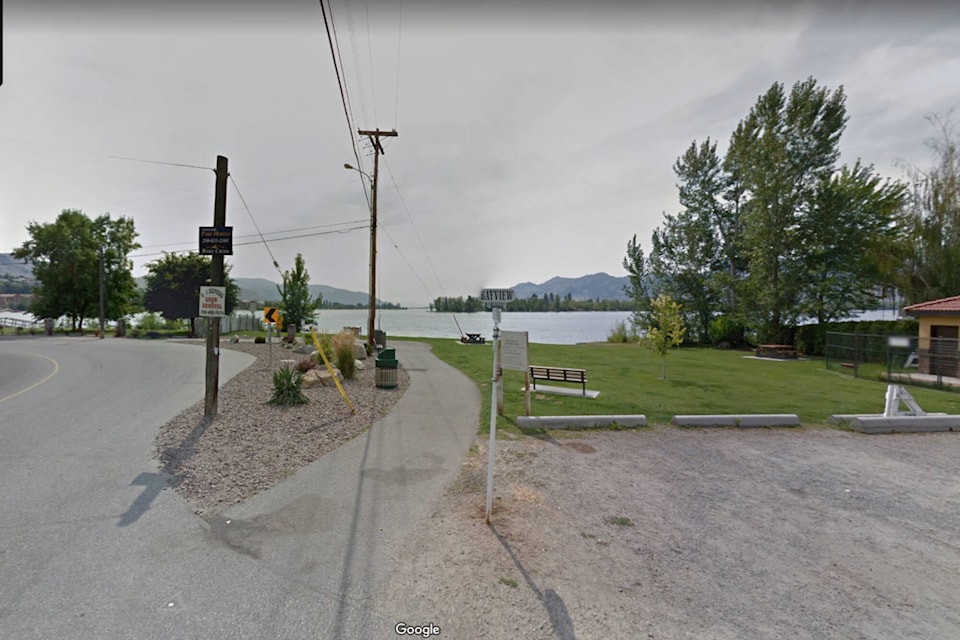 33178208_web1_230703-PWN-OsoyoosPoison_1