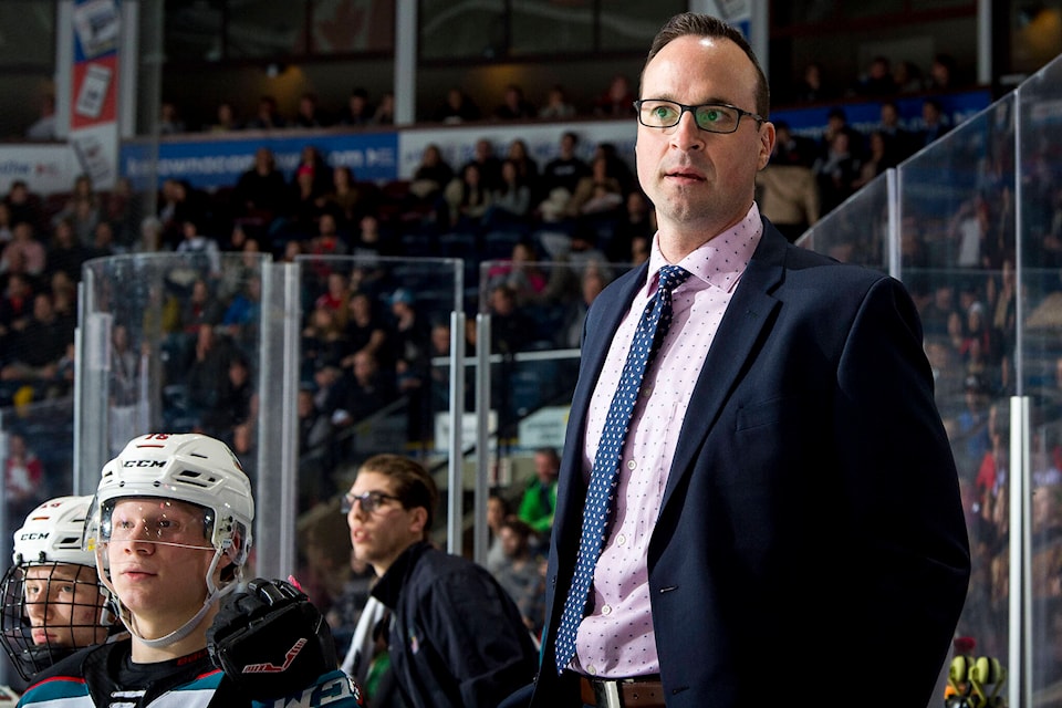 33232526_web1_210708-KCN-Rockets-coach_1