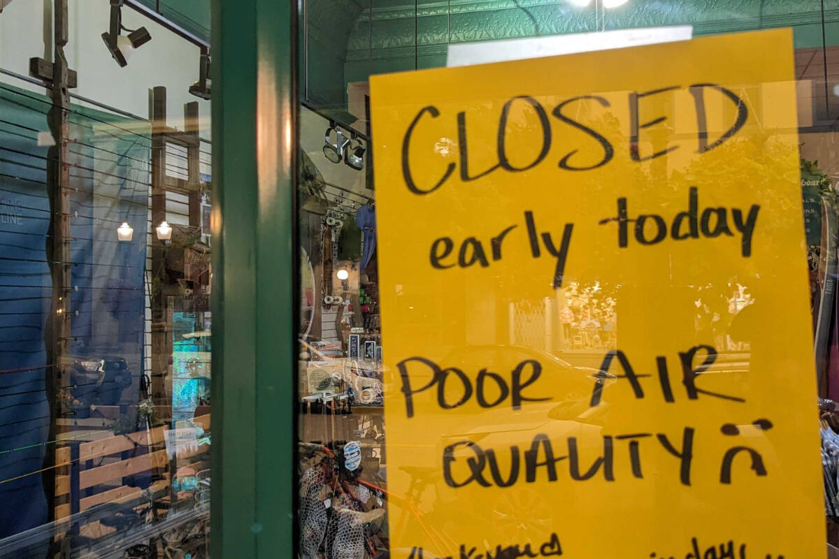 A sign on the door of Fine Line SUP on Mackenzie Ave. (Josh Piercey/Revelstoke Review)