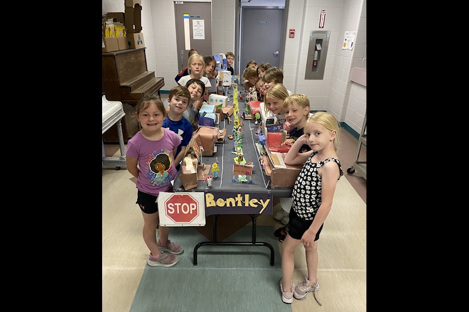 Grade 1 Bentley Elementary students take part in "Building Bentley' project. (Photos by Leah Bousfield/Rimbey Review)