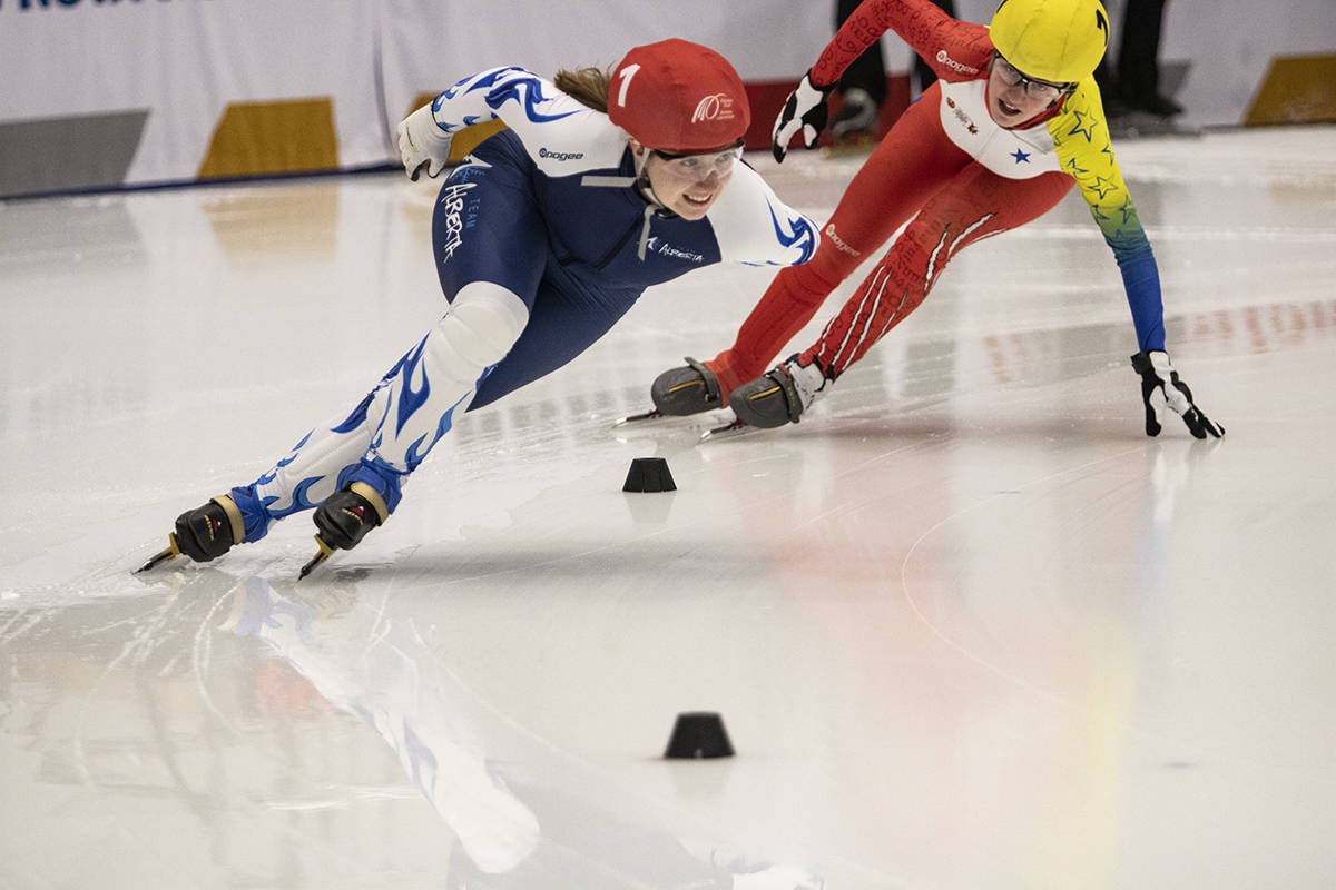 15596319_web1_shorttrack2