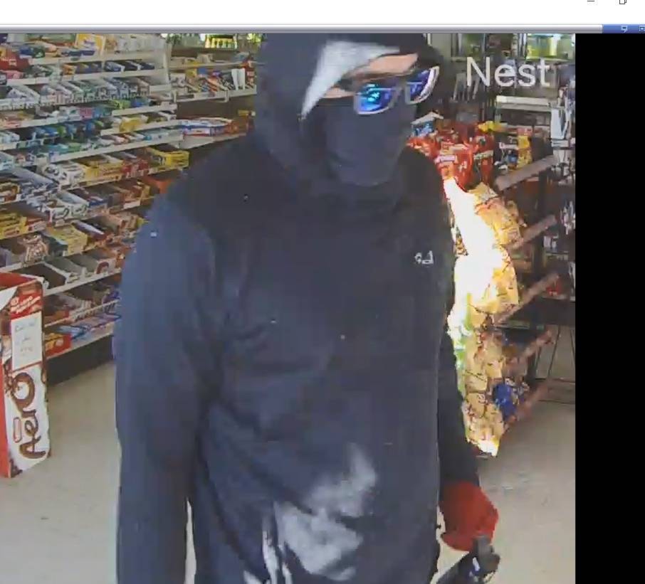 23319852_web1_201118-PON-RCMP-Robbery-suspect_2