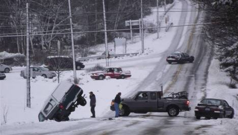 31467669_web1_230119-STI-RCMP-Winter-Driving_1