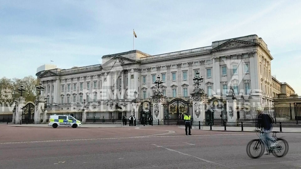 33885578_web1_230504-RDA-LIFE-Coronation-Security_1
