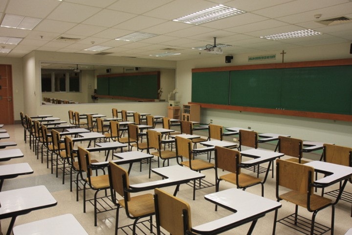 28704trailw-classroom