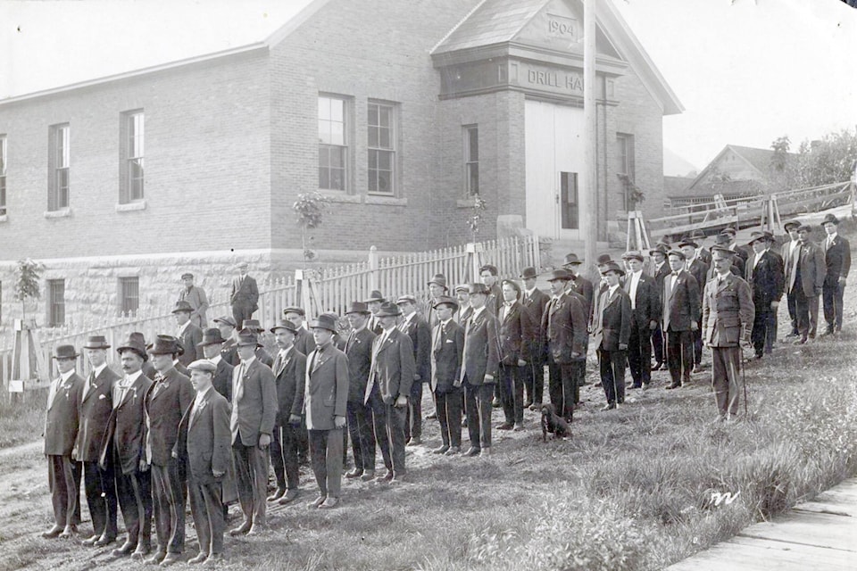 9746982_web1_171211-CAN-M-Rossland-Contingent-Battalion-Armouries-Building-1914_preview