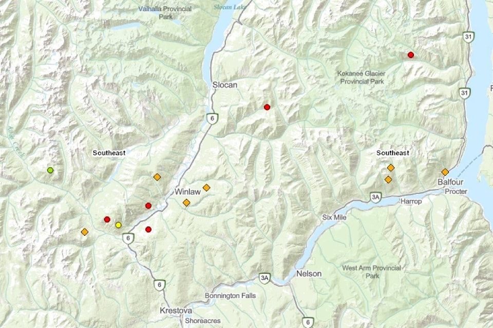 22460486_web1_200827-KWS-FiresWed-Map_1