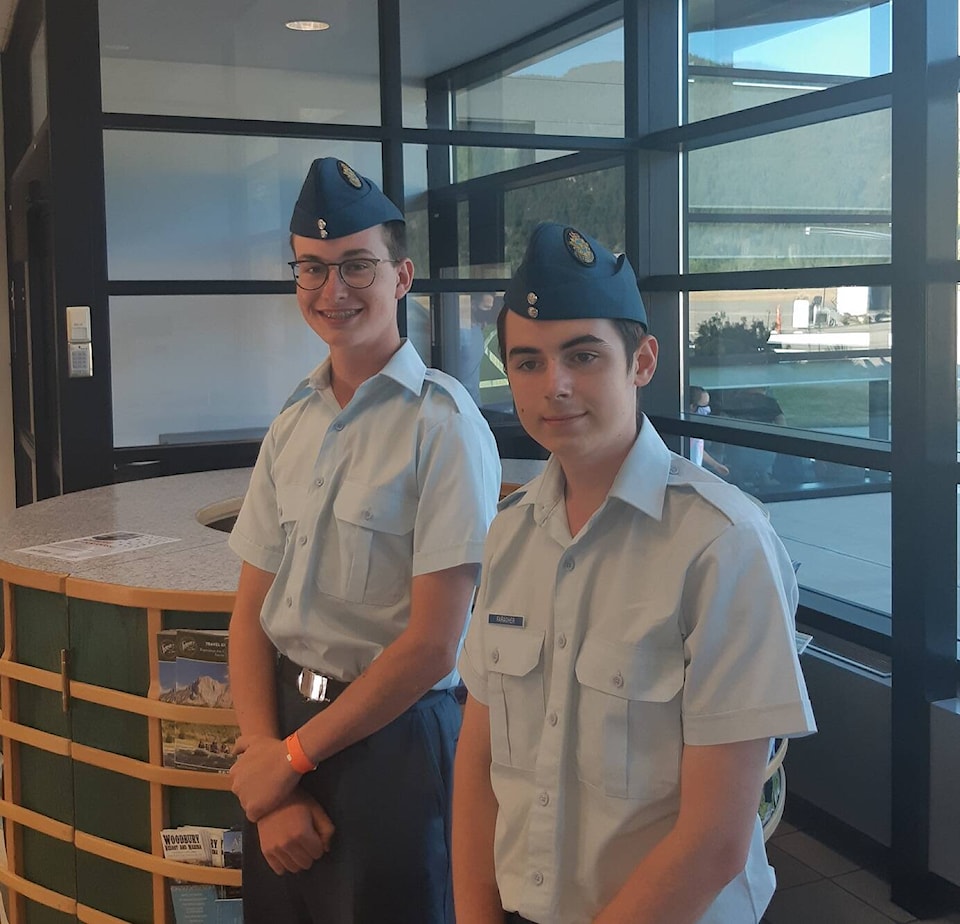 30078476_web1_copy_220818-CAN-cadets-kootenay_1