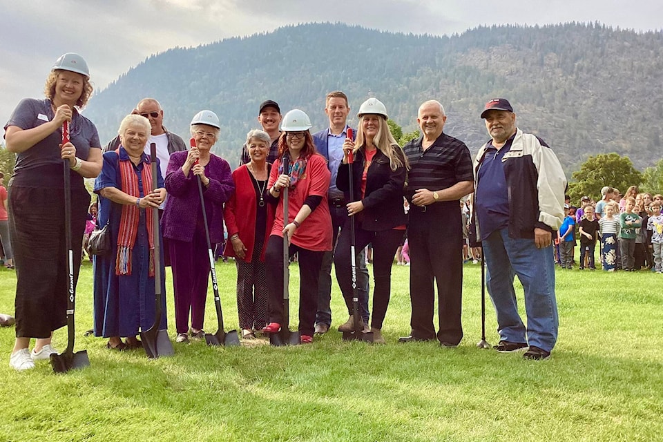 L-R: Angelika Brunner, constituency assistant for Kootenay-West MLA Katrine Conroy; Myrt Servatius, Kootenay South Métis Society, president; Robert Cacchioni, Trail council; Carol Dobie, councillor incumbent for Trail; Toni Driutti, SD20 Area 3 ; Talia Verigin, SD20 Area I/J; Catherine Zaitsoff, incumbent trustee, chair SD20; incumbent Area 5 trustee Gordon Smith; Katherine Shearer, superintendent SD20; Trail (Area 4) trustee incumbents Mark Wilson and Terry Hanik. Photo: Sheri Regnier