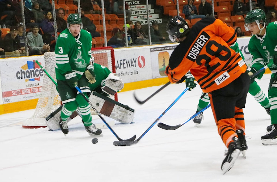 30718559_web1_221018-TDT-Smoke-Eaters-ee_1