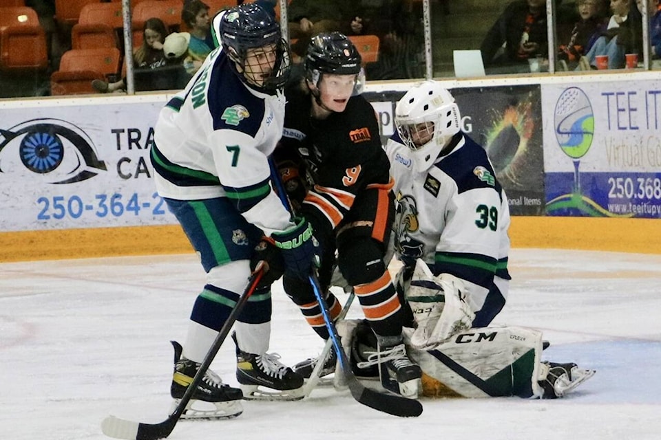 Smoke Eaters forward Adam Marshall had four assists in a 6-3 win over the Surrey Eagles Saturday. Jim Bailey photos