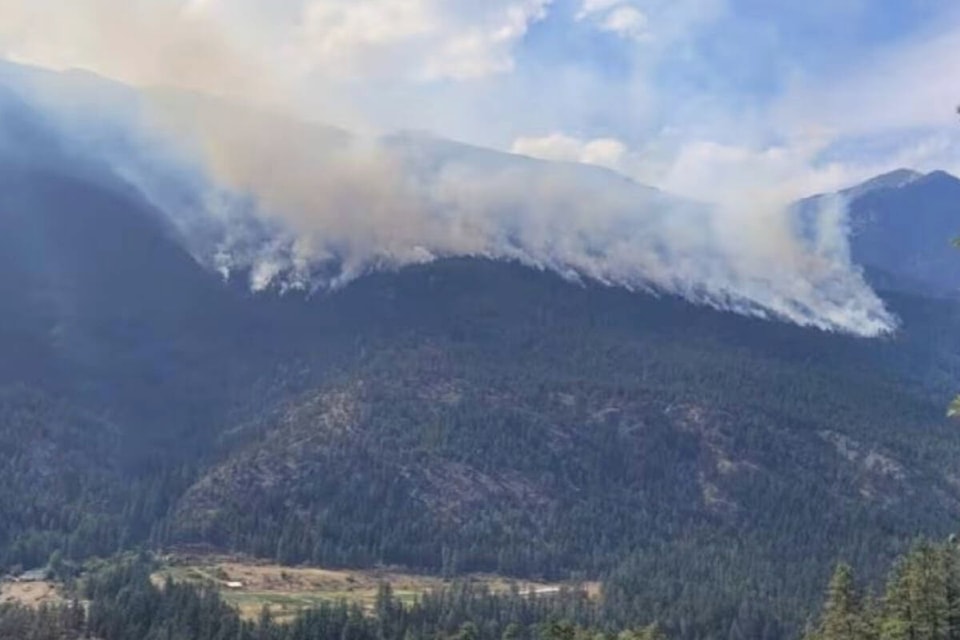 33686637_web1_230823-BPD-lytton-evac-orders-SteinMountain_1