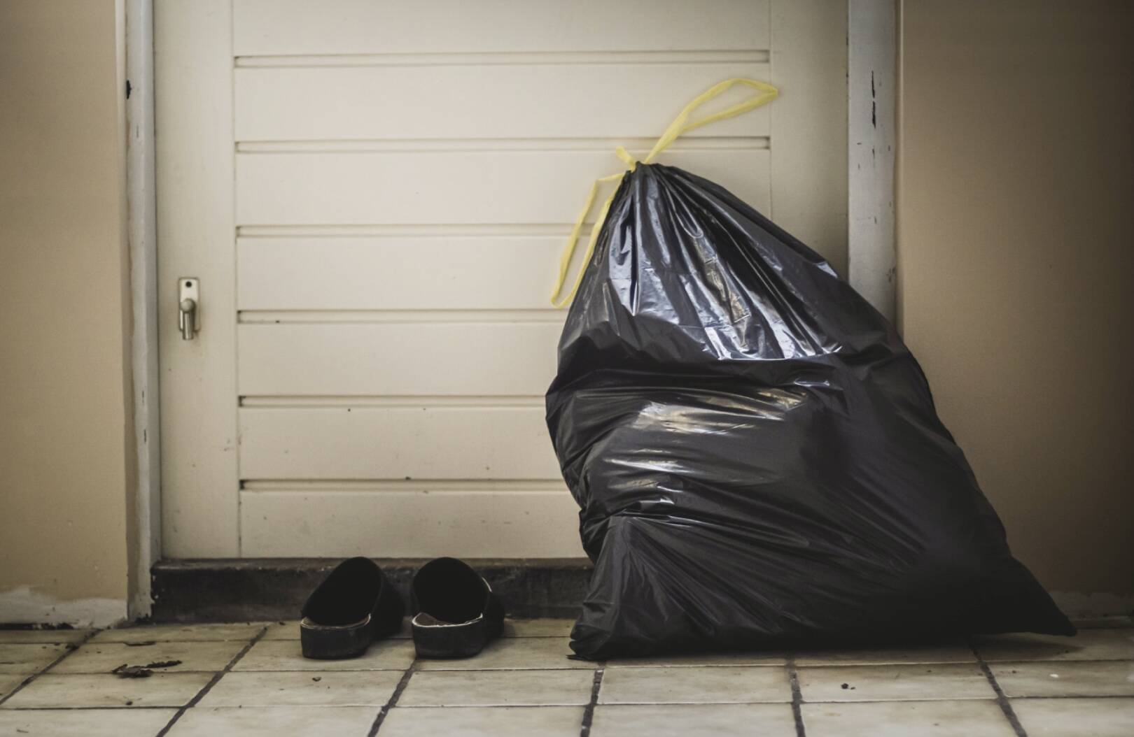 Where to buy garbage tags discount