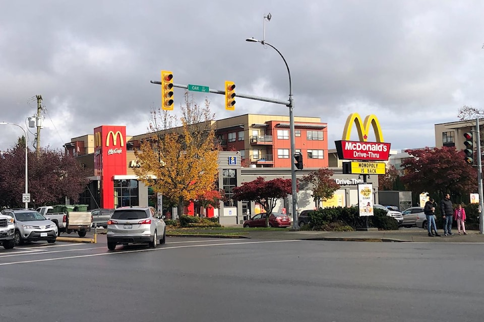 241101-mcdonalds-car-jacking