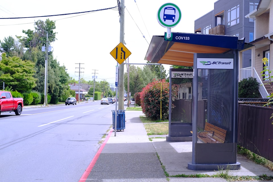 2-bus-stop