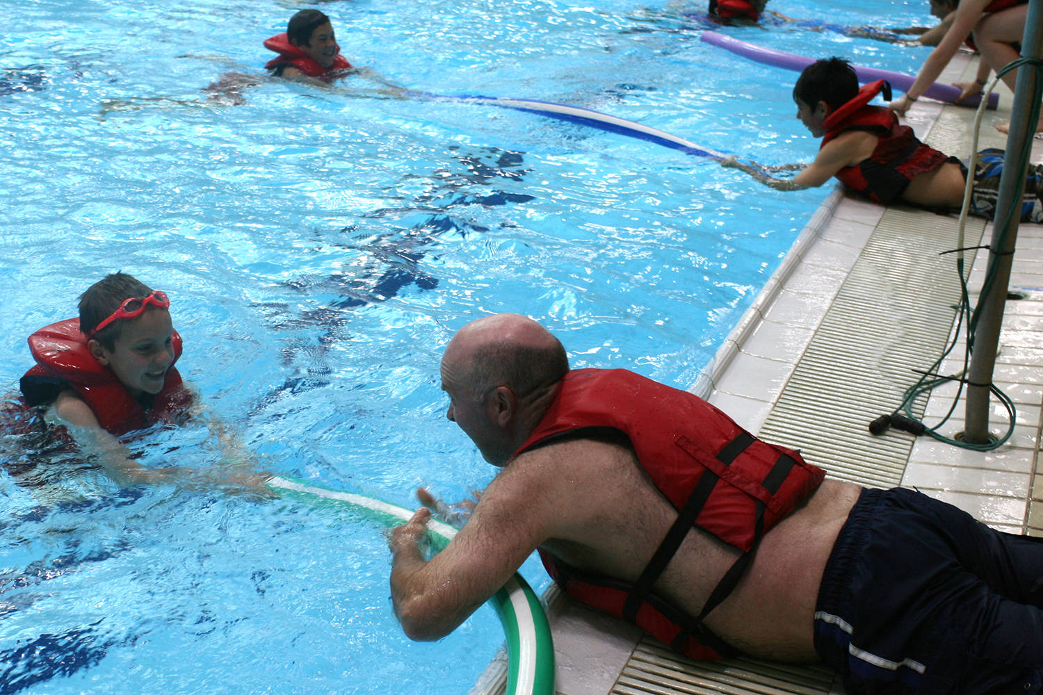 Saanich kids learn important water survival skills as beach season