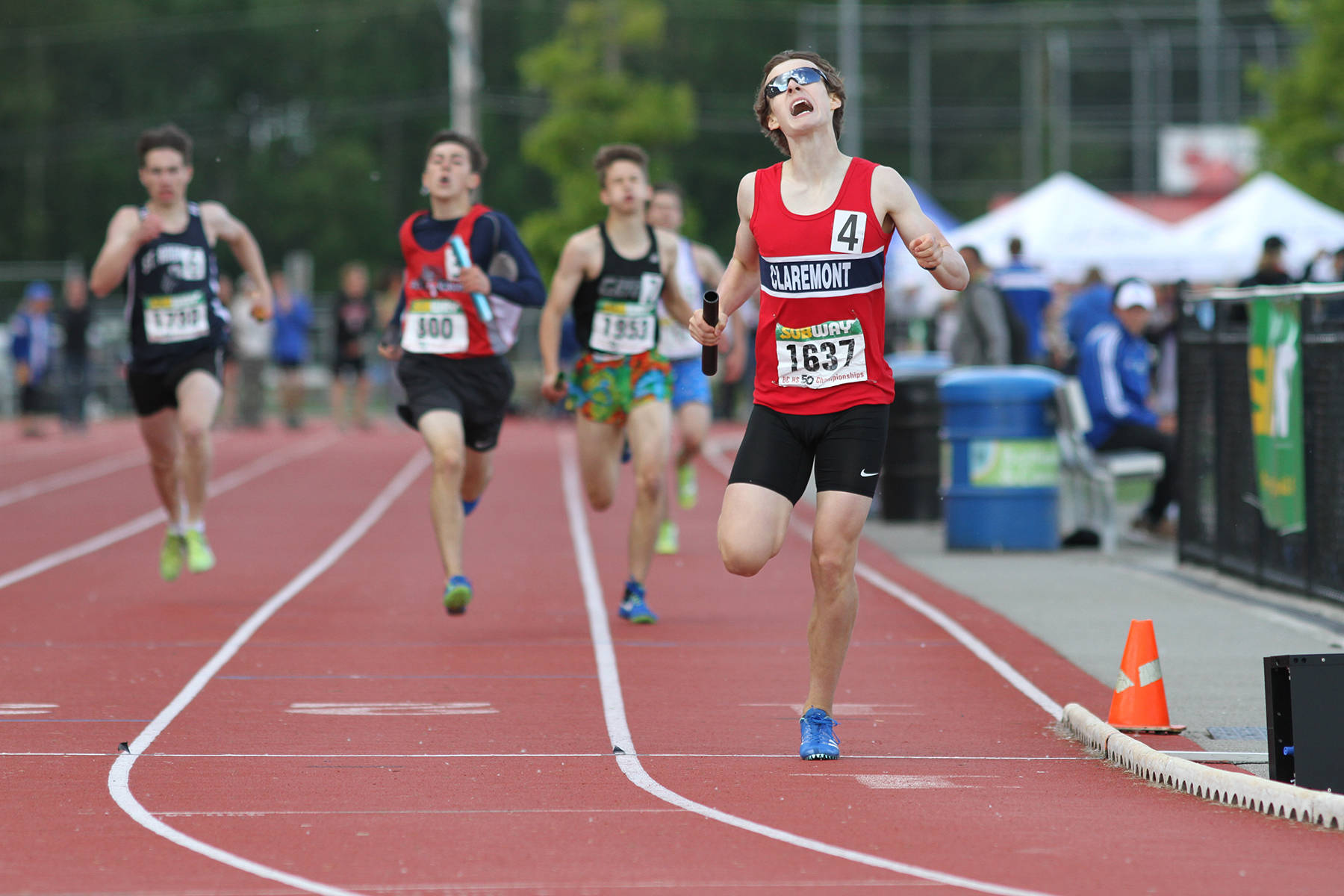 web1_TF-Claremont4x400relayJr-1