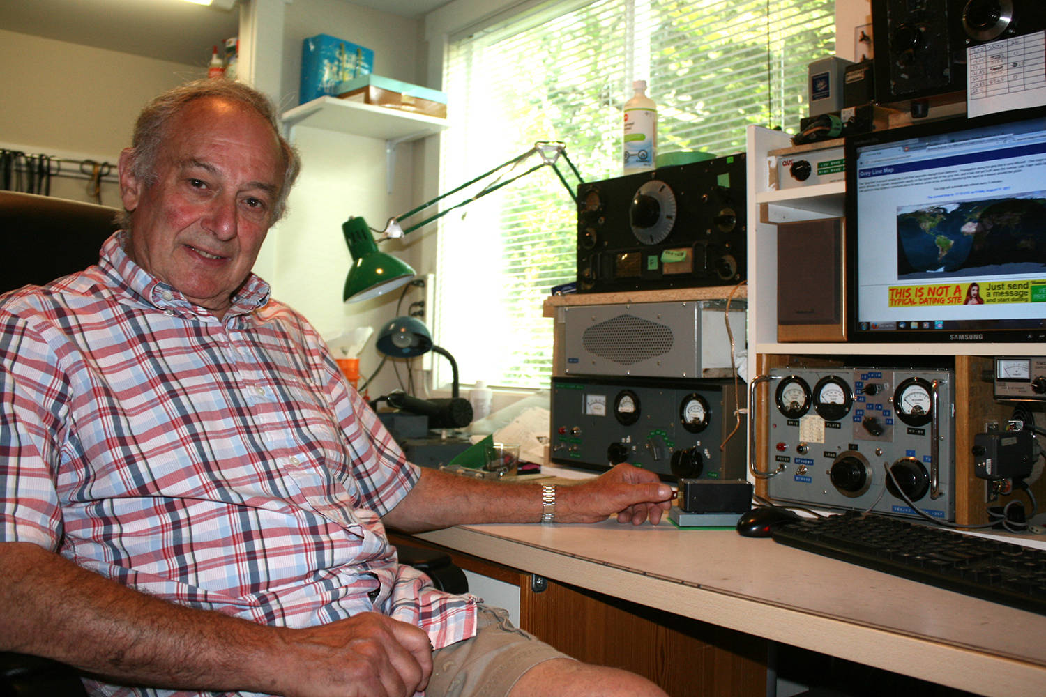 Saanich radio tower approved over neighbours opposition