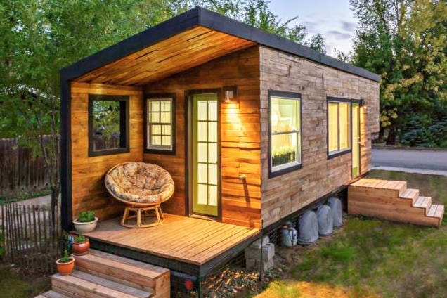 9476001_web1_170818-PNR-tinyhouse2