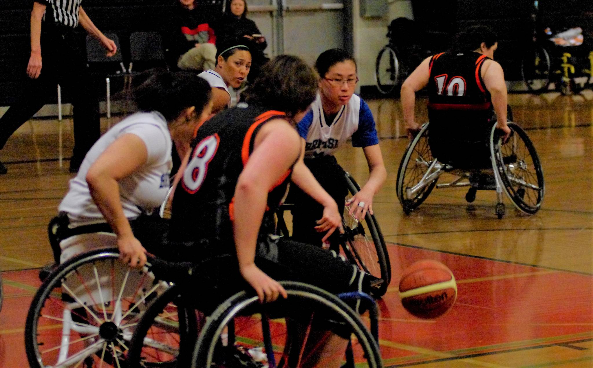 10670454_web1_180218-PNR-wheelchair-hoops22018218114932480