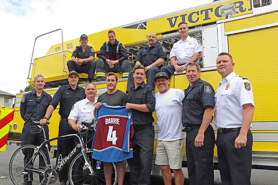 12521680_web1_VNE-VFDcancerrideTysonBarrie