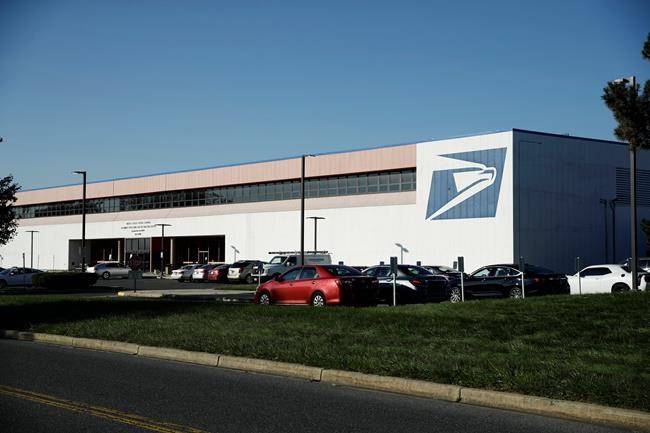 Florida man charged after weeklong bomb-package scare