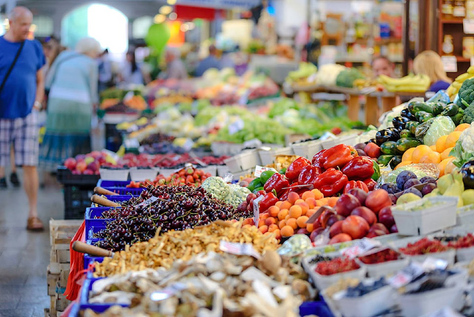 14348296_web1_Food-The-Market-People-Fresh-Groceries-Vegetables-3147758