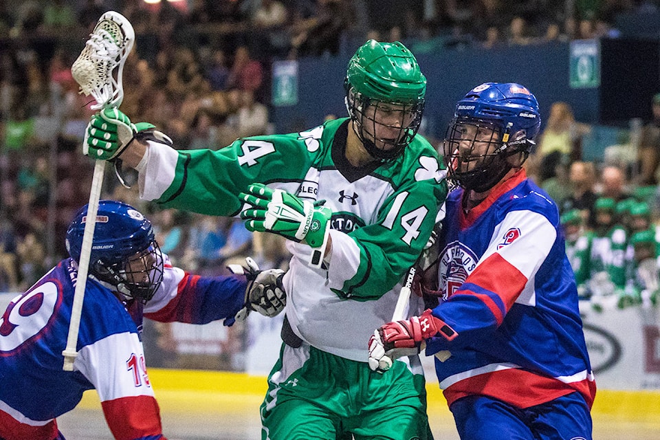 16746739_web1_Shamrocks-VS-Maple-Ridge-Burrards-June-23-2017-5500