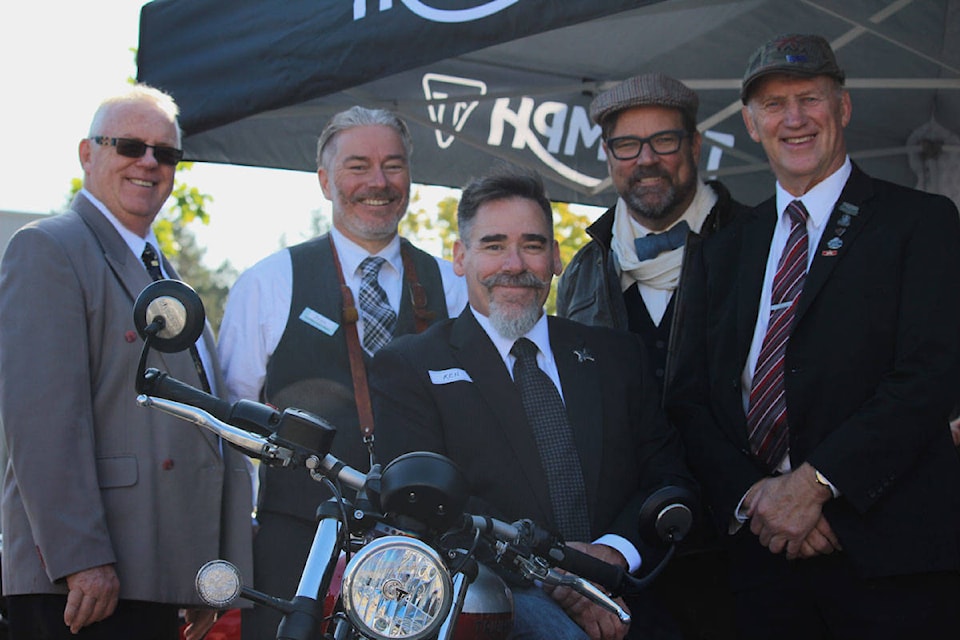 18727108_web1_190928-GNG-DistinguishedGentlemansRide_1