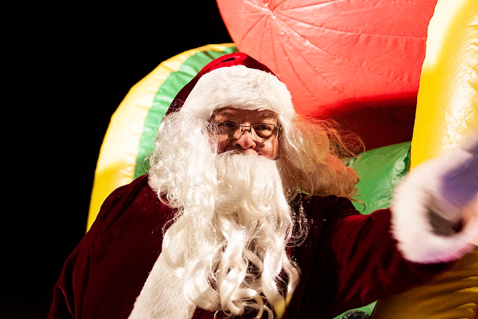 19519641_web1_santa1