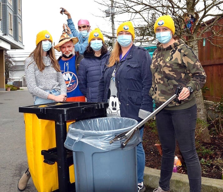 28116876_web1_220217-SNM-Sooke-Shelter-cleanup-PHOTOS_2