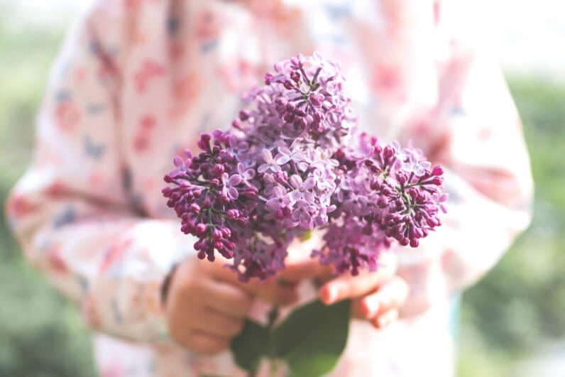 The generosity of Victoria Hospice donors makes a world of difference in the lives – and the final days – of people in our circle of care. Learn more at victoriahospice.org/what-matters-most.