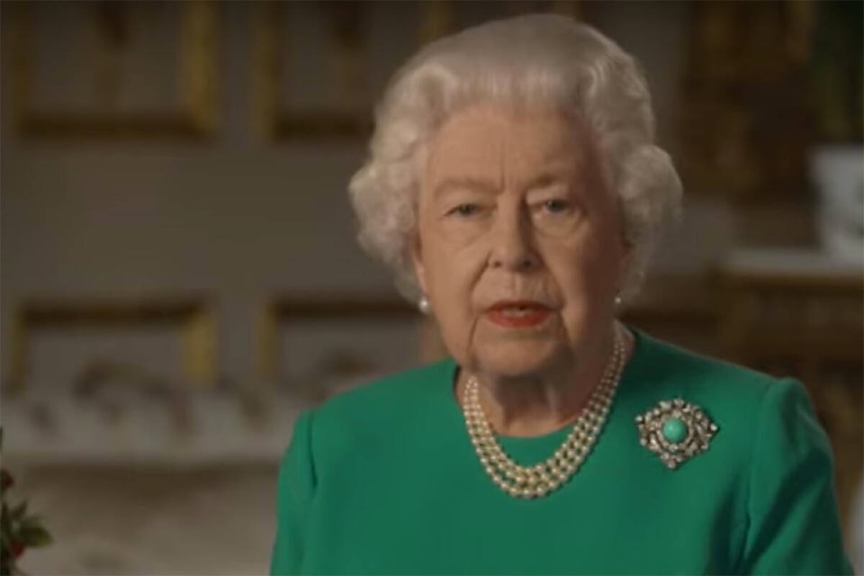 30459511_web1_queen-elizabeth-covid