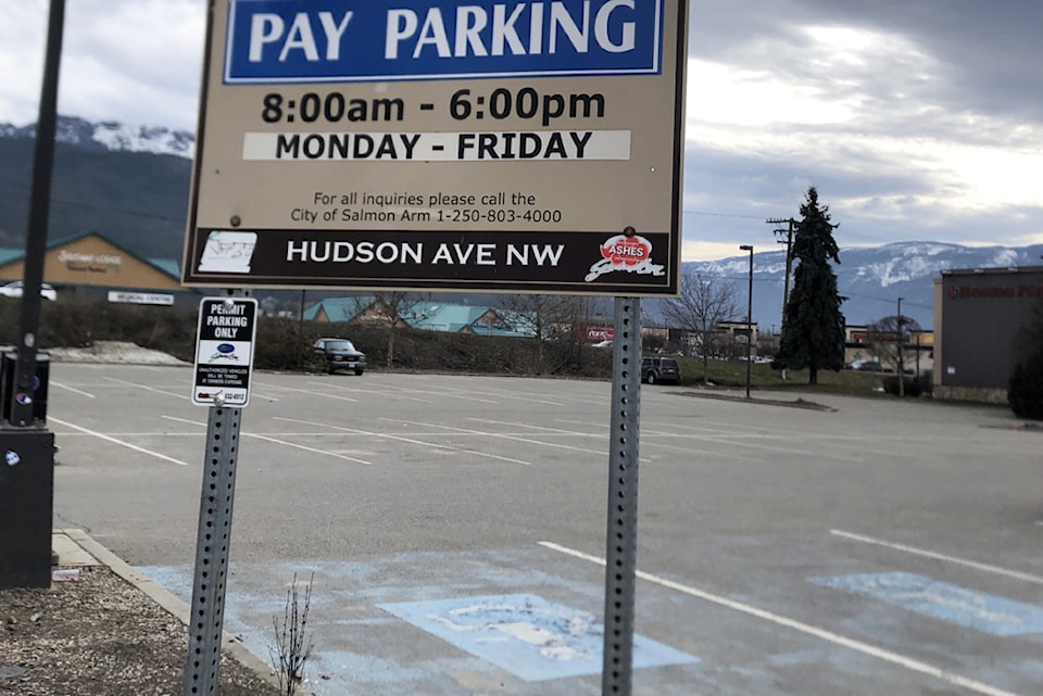 241114-saa-salmar-parking-lot