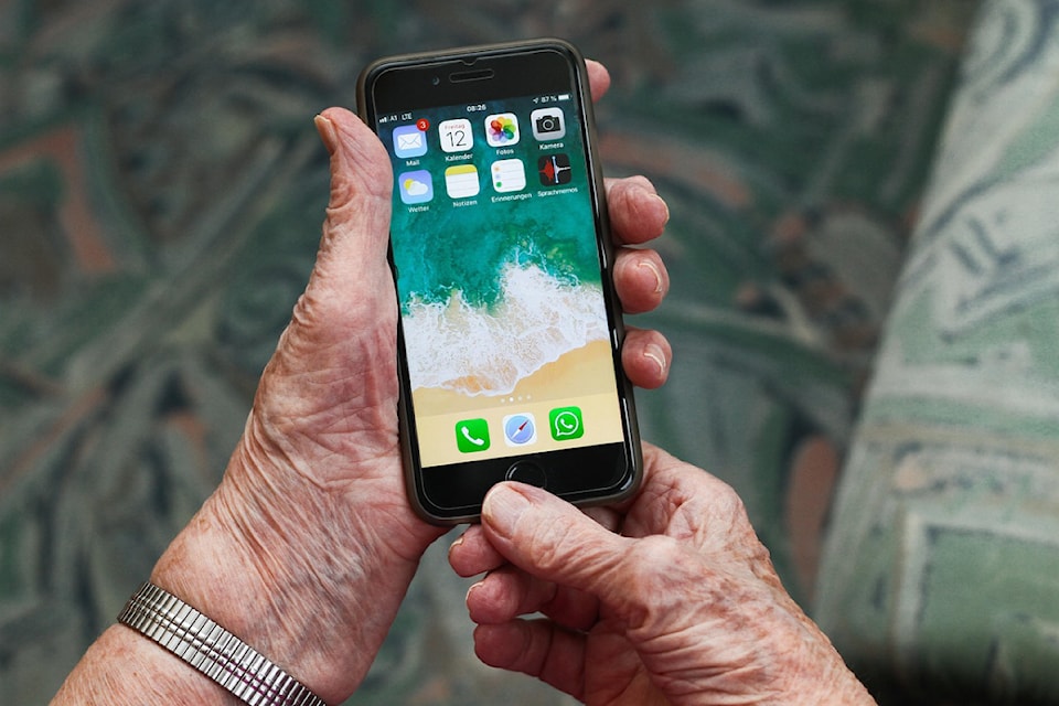 250220-saa-sic-senior-phone-scam
