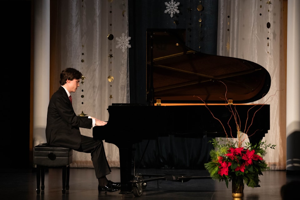 250109-saa-izik-dzurko-concert