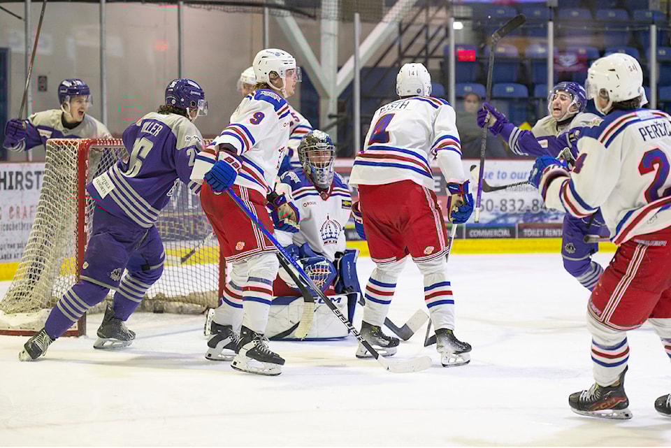 250306-saa-silverbacks-spruce-kings