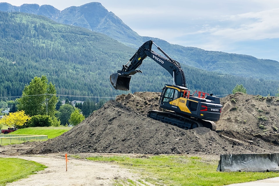 250529-saa-blackburn-park-field-construction