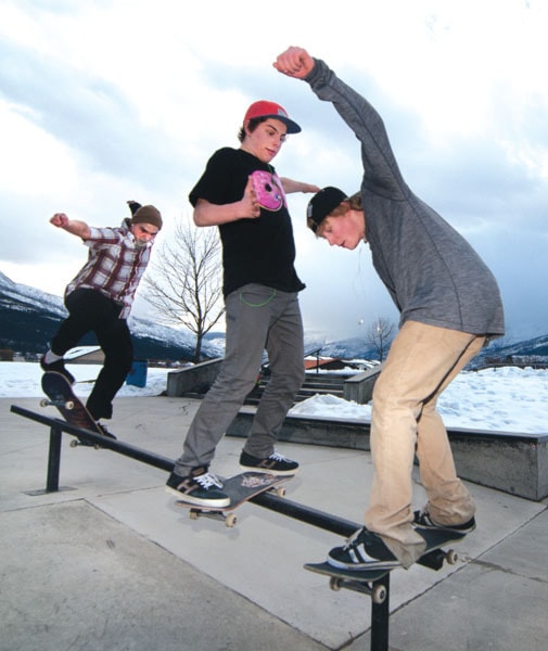 15760salmonarmJMtriplethreatskateboarders0223col