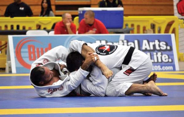 37735salmonarmSABrazilianJiuJitsuaNational20110930col