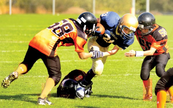 43495salmonarmJMPeeWeefootball21002col